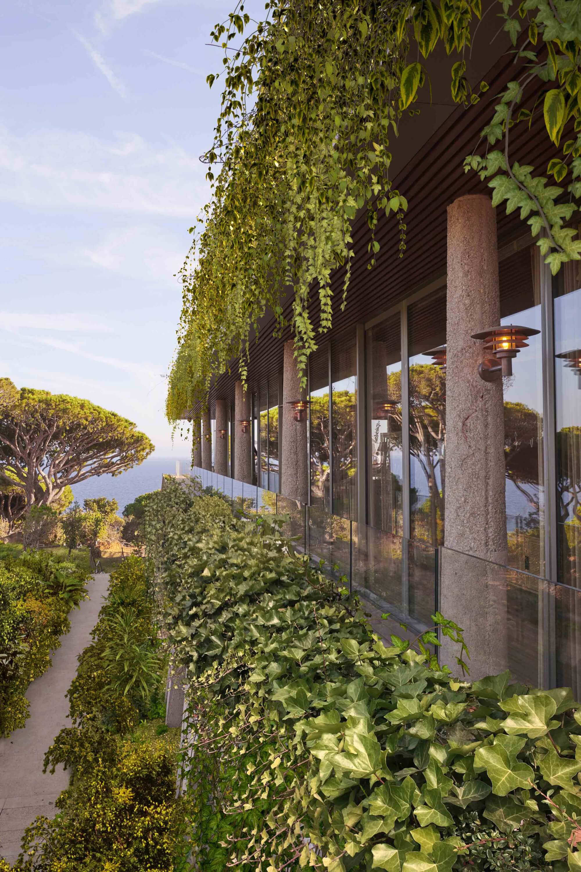Lily of the Valley on the French Riviera, the latest hotel imagined by Philippe Starck